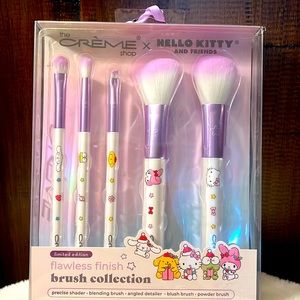 Hello kitty brushes set by Crème new